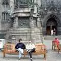 Angela and Hamish sit on a bench, Uni: A Trip To Glasgow and Edinburgh, Scotland - 15th May 1989