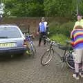 Next morning, we gets the bikes ready, The BSCC Annual Bike Ride, Lenham, Kent - 8th May 2004