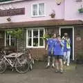 First stop: the Globe at Shotesham, near Norwich, The BSCC Annual Sponsored Bike Ride, The Cottage, Thorpe St. Andrew, Norwich  - 18th July 2004