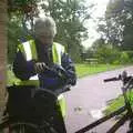 Spammy gets ready to head off, The BSCC Annual Sponsored Bike Ride, The Cottage, Thorpe St. Andrew, Norwich  - 18th July 2004