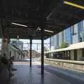 Looking up the line toewards Sydney, Sydney, New South Wales, Australia - 10th October 2004