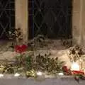 A decorated window sill, Christmas Shopping and a Carol Service, Norwich and Thrandeston - 19th December 2004