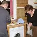 Sis checks the washing machine, A Day with Sis, Matt and the Old Man, Saxmundham, Suffolk - 28th December 2004