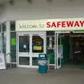 Safeway's front door, The SCC Social Club and the  Demolition of Diss Publishing, Ipswich and Diss - 2nd April 2005