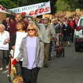 Streaming past the crinkle-crankle wall, Save Hartismere: a Hospital Closure Protest, Eye, Suffolk - 17th September 2005