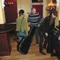 Craig Hill helps pack up, Most Haunted, and Music at Bar 13 and the Cherry Tree, Mellis - 26th November 2005
