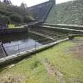 Behind the Fernworty dam, A Walk up Sheepstor and Visiting Sis and Matt, Dartmoor and Chagford, Devon - 9th April 2007