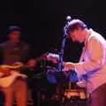 Steve and his guitarist are a blur, May Miscellany: London, Louise's Birthday, Norwich, and Steve Winwood, Islington and Cambridge - May 2007