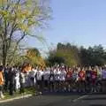 Runners mill around outside Cambridge Consulting, Isobel and the Science Park Fun Run, Milton Road, Cambridge - 16th November 2007