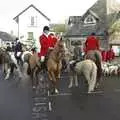 Horses skitter as the hounds howl, A Boxing Day Hunt, Chagford, Devon - 26th December 2007
