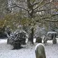 A snowy graveyard, Snow Days, Brome, Suffolk - 22nd November 2008