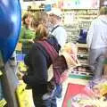 We stop off at the Chagford Spar, An Easter Weekend in Chagford, Devon - 12th April 2009