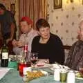 Pippa chats to Colin, The BSCC Christmas Dinner, The Swan Inn, Brome, Suffolk - 5th December 2009