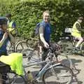 Marc holds Pippa's bike up, The BSCC Weekend Away, Buckden, St. Neots, Huntingdonshire - 15th May 2010