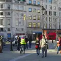 Early-morning tourists, SwiftKey Innovation, The Hub, Westminster, London - 21st February 2014