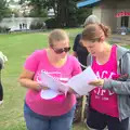 Maps are checked, A Race For Life, The Park, Diss, Norfolk - 16th August 2015