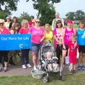 The Slimming World runners and supporters, A Race For Life, The Park, Diss, Norfolk - 16th August 2015