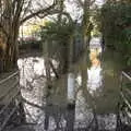 The footpath was flooded to cycle-pedal level, The Christmas Eve Floods, Diss, Norfolk - 24th December 2020