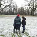 A group huddle, Winter Lockdown Walks, Thrandeston and Brome, Suffolk - 24th January 2021