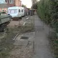 The path to the estate is fenceless, Pizza at the Village Hall, Brome, Suffolk - 24th June 2022