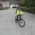 Harry cycles to the village hall with his eyes closed, Pizza at the Village Hall, Brome, Suffolk - 24th June 2022