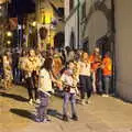 A crowd surges down Piaggia di San Lorenzo, A Day by the Pool and a Festival Rehearsal, Arezzo, Italy - 3rd September 2022