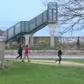 The runners head off through Blackrock Park, The End of the Breffni, Blackrock, Dublin - 18th February 2023
