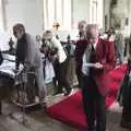 Ron wanders around on his walking frame, The GSB at Sheila's Books and Band Event, Wickham Skeith, Suffolk - 30th October 2023