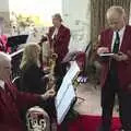 David checks his phone, The GSB at Sheila's Books and Band Event, Wickham Skeith, Suffolk - 30th October 2023