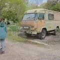 We pass an ancient van from 1973, A Walk to the Crossways Inn, Scole, Norfolk - 21st April 2024