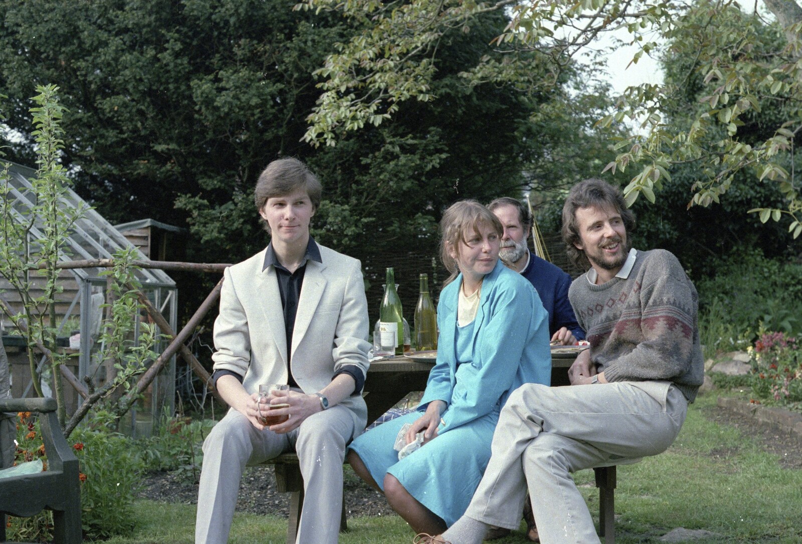 Nosher's 18th Birthday, Barton on Sea, Hampshire - 26th May 1985: Sean, Clare, Andy and Martin