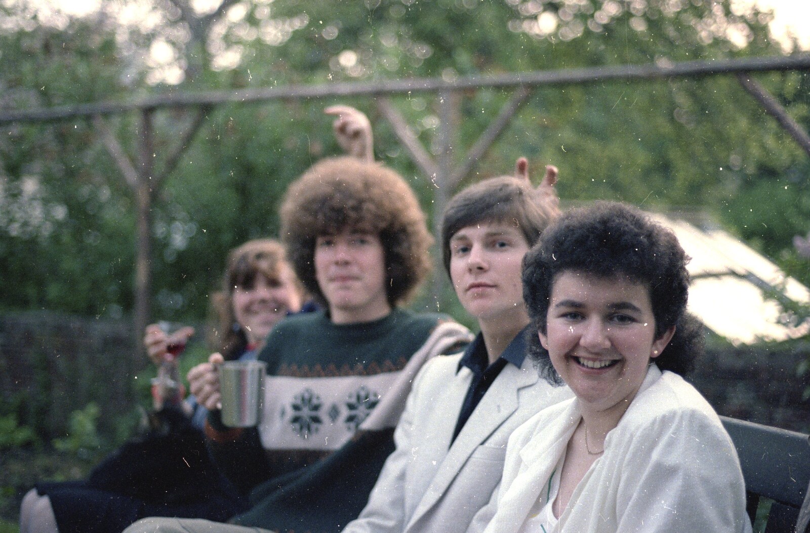 Nosher's 18th Birthday, Barton on Sea, Hampshire - 26th May 1985: Sis, Jon, Sean and Liz again