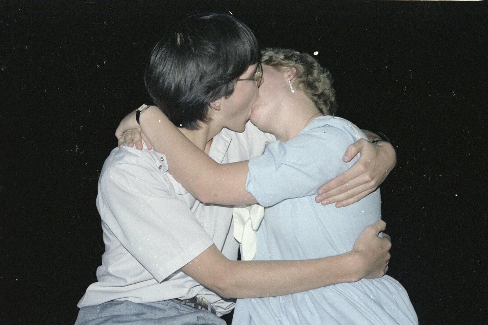 Phil and Anna have a snog from Brockenhurst College Exams and Miscellany, Barton on Sea, Hampshire - 10th June 1985