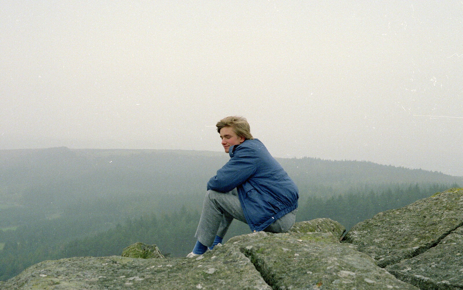 Nosher on a Dartmoor tor from Uni: First Weeks At Polytechnic, Umbrellas and a Visit From Liz, Plymouth - 26th September 1985