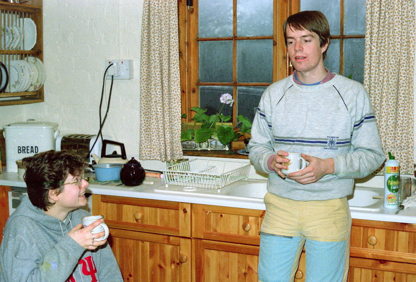 Barbara and Malcom stop off at Ford Cottage from Uni: The Fly Christmas Party and BABS Panto, Plymouth Polytechnic, Devon - December 11th 1985