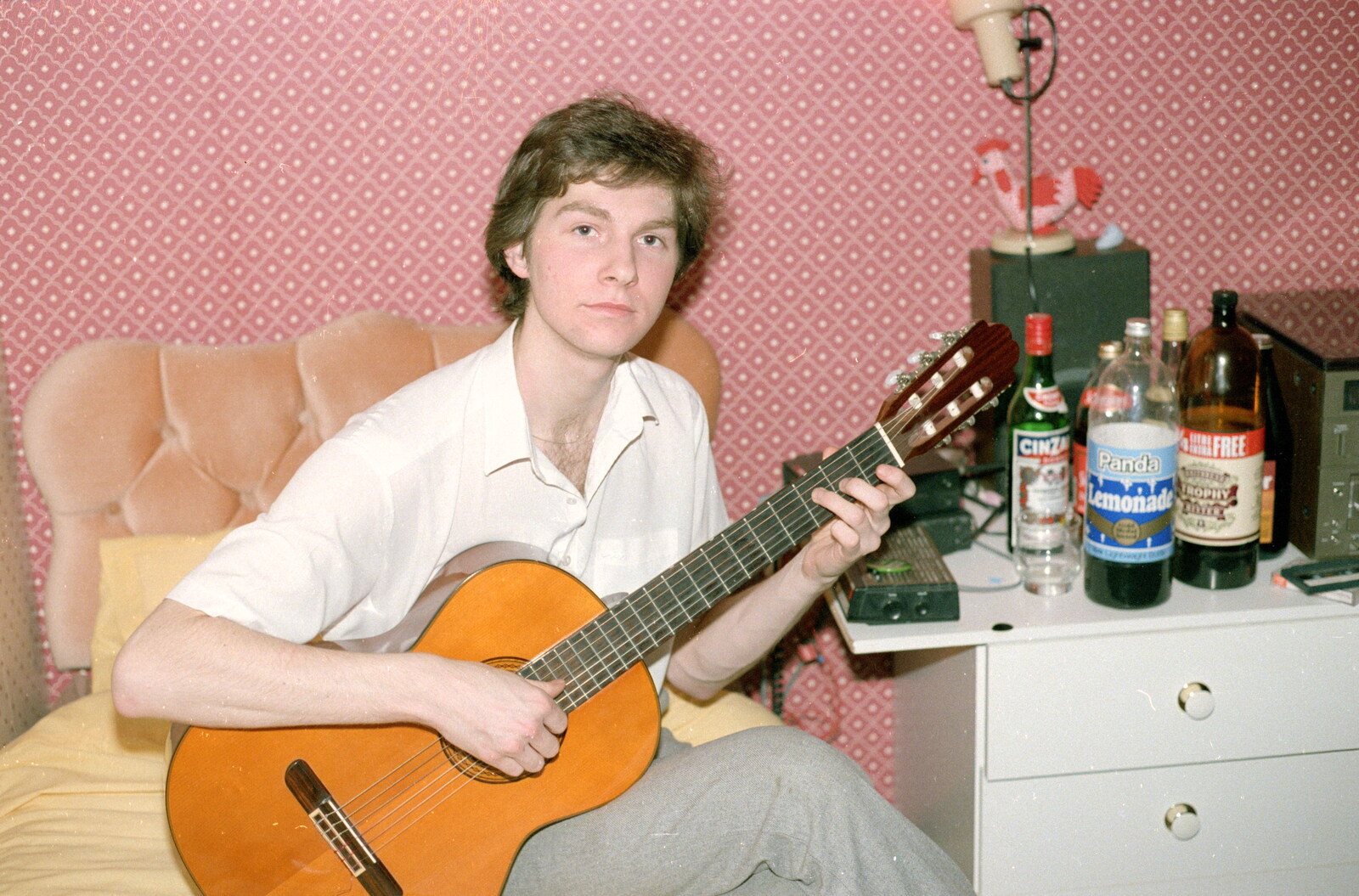 Sean lays down a F major seventh from Ford Cottage Pre-Christmas, Barton on Sea, Hampshire - 19th December 1985