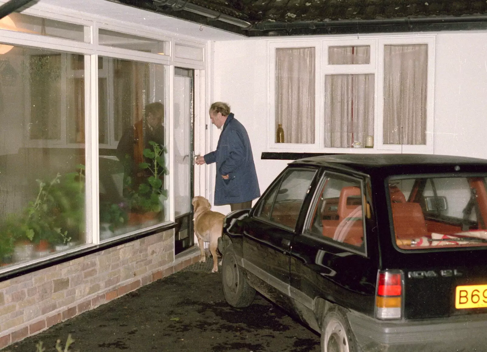 The Old Chap opens the front door, from Christmas in Macclesfield and Wetherby, Cheshire  and Yorkshire - 25th December 1985