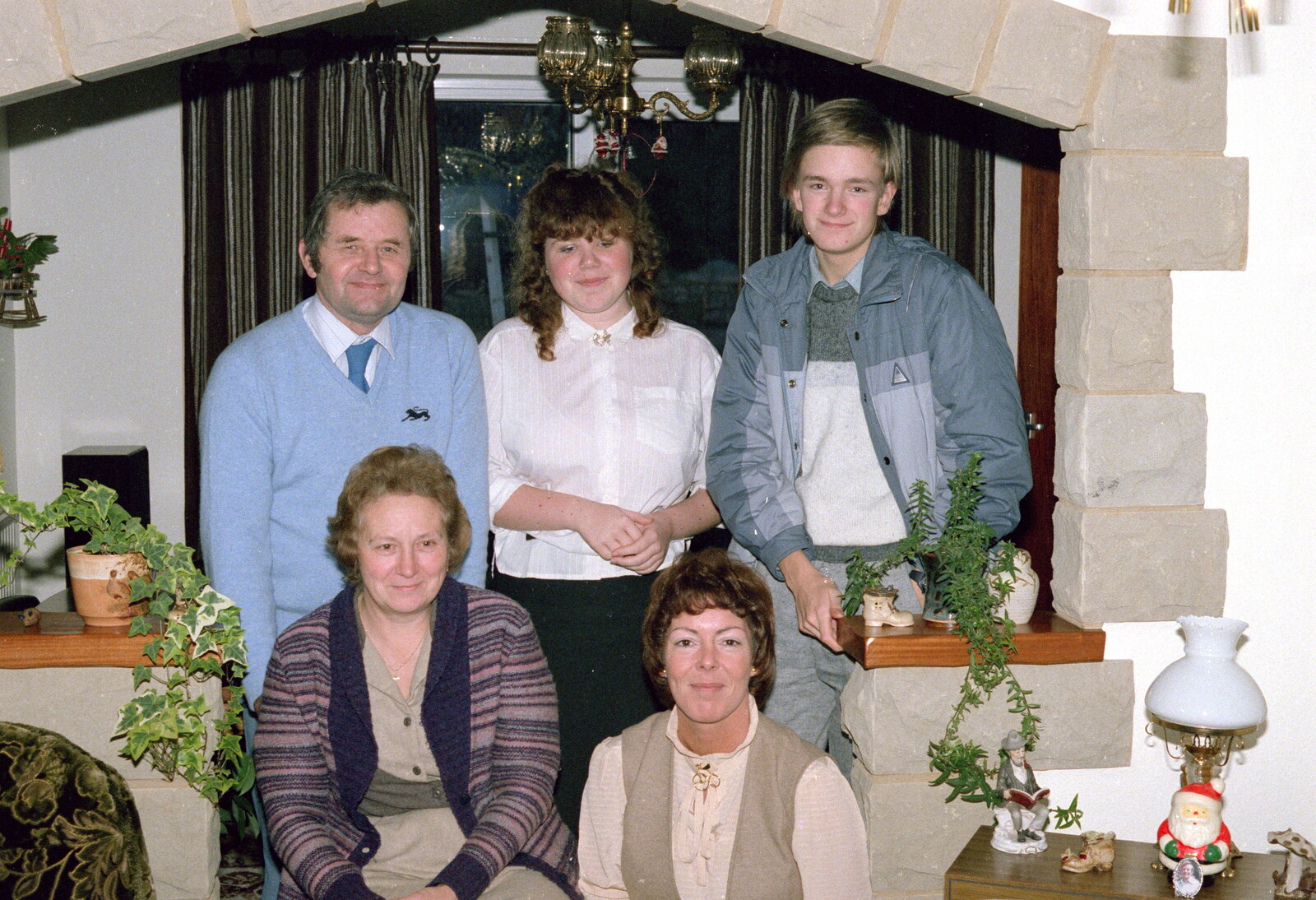 Nosher in a family photo from Christmas in Macclesfield and Wetherby, Cheshire  and Yorkshire - 25th December 1985