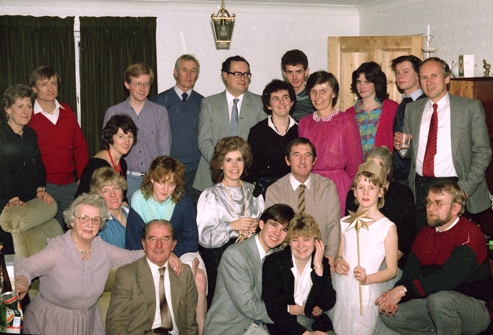 Group photo from New Year's Eve at Anna's, Walkford, Dorset - 31st December 1985