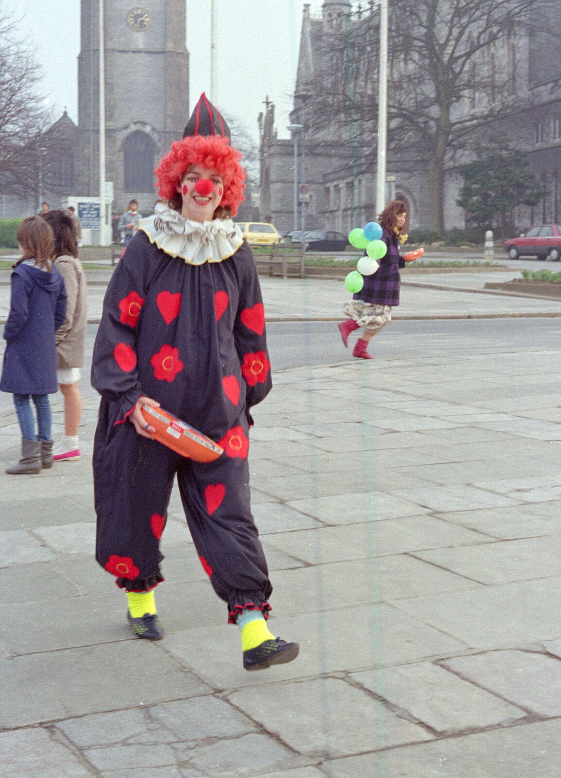 A clown, near Guildhall Square from Uni: PPSU "Jazz" RAG Street Parade, Plymouth, Devon - 17th February 1986
