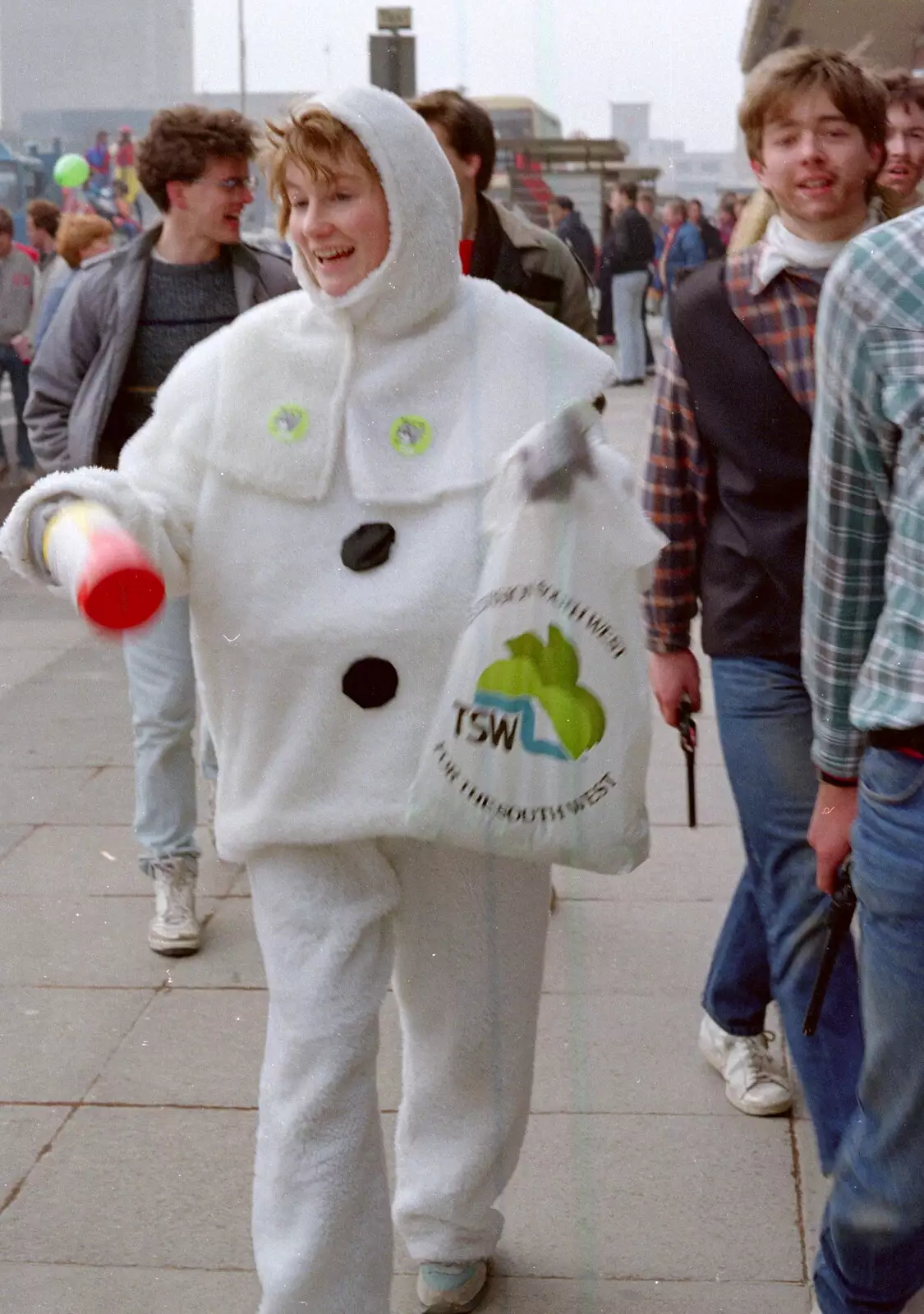 A pierrot on Royal Parade, from Uni: PPSU "Jazz" RAG Street Parade, Plymouth, Devon - 17th February 1986