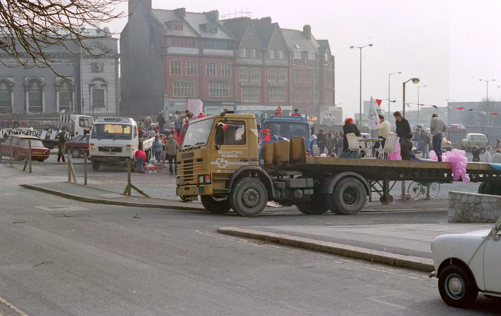 Floats assemble by the Glanville Street car park, from Uni: PPSU "Jazz" RAG Street Parade, Plymouth, Devon - 17th February 1986