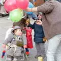 More balloons for sprogs, Uni: PPSU "Jazz" RAG Street Parade, Plymouth, Devon - 17th February 1986