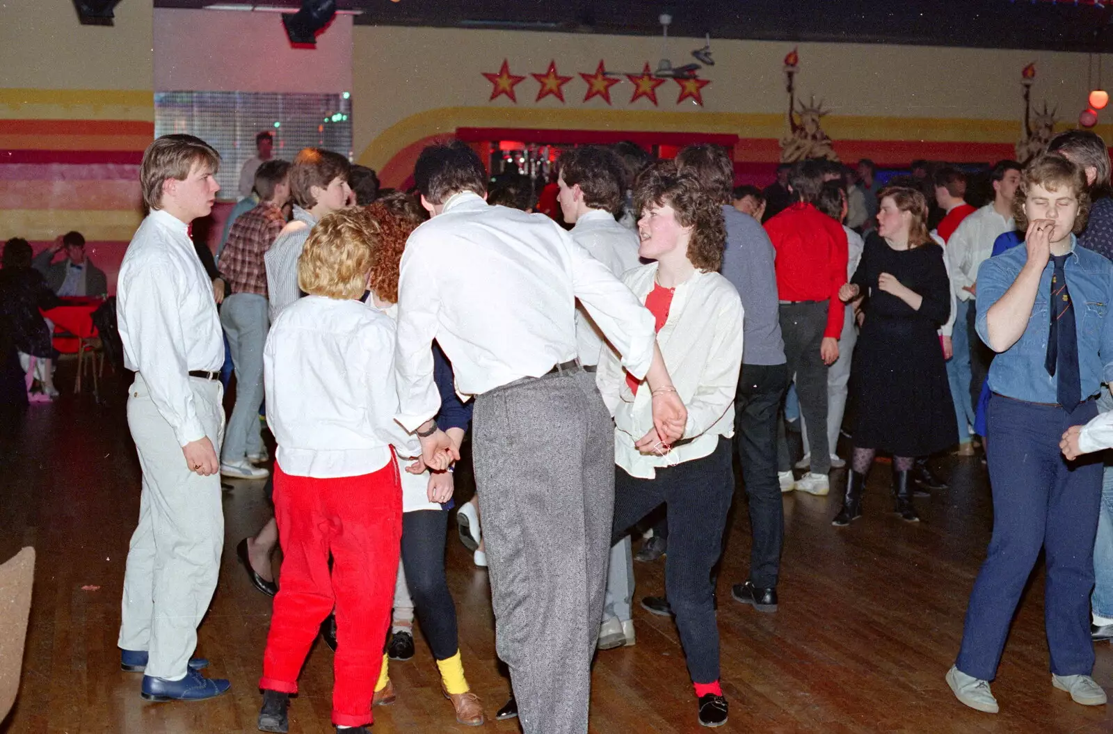 Ruth Watson (middle) does some dancing, from Uni: Music Nights and the RAG Ball, Plymouth, Devon - 18th February 1986