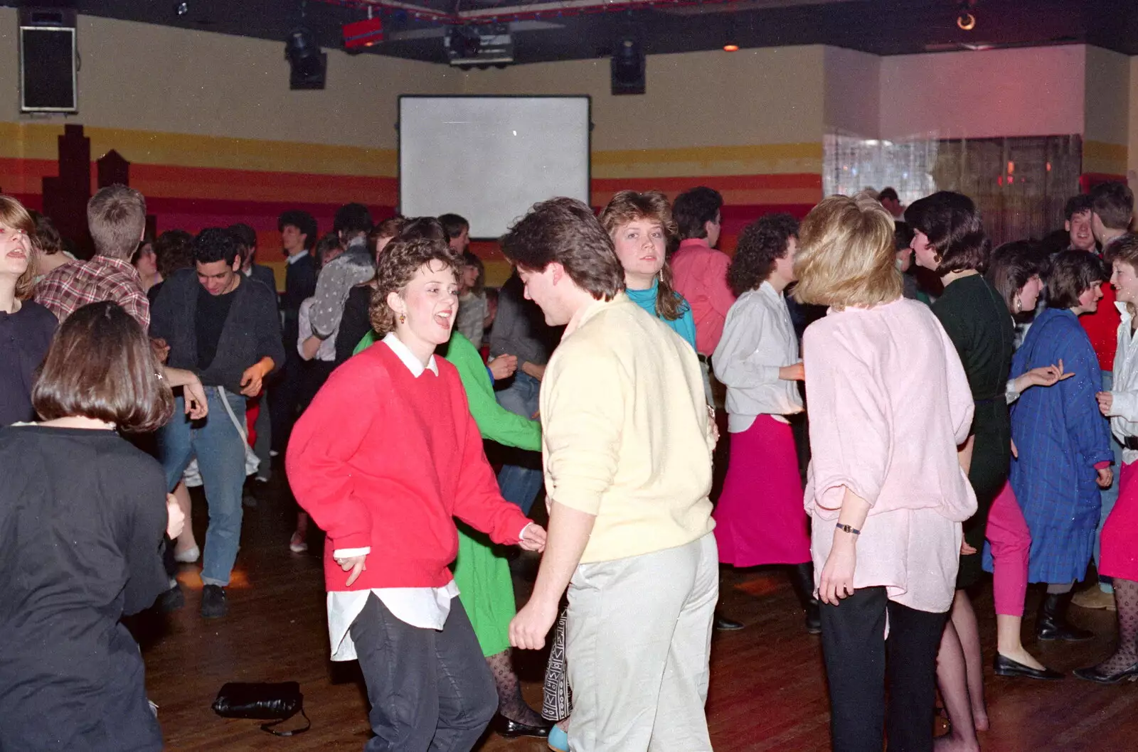 More dancing, from Uni: Music Nights and the RAG Ball, Plymouth, Devon - 18th February 1986