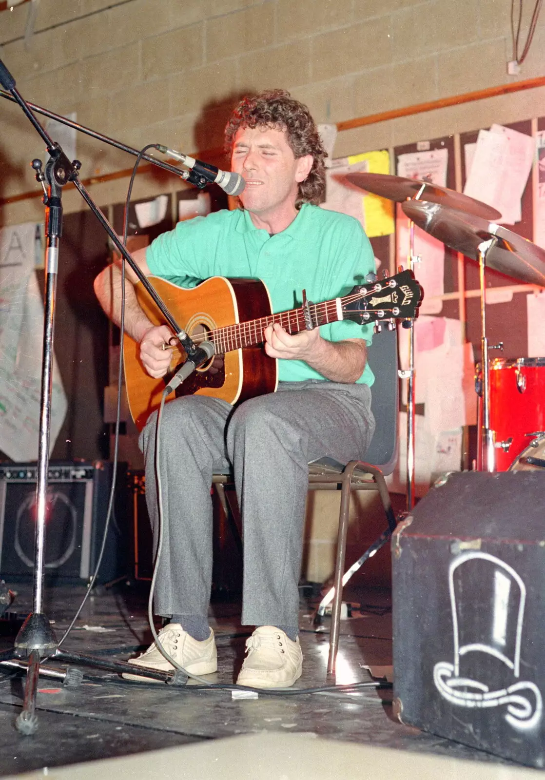 A singer gives it some, from Uni: The PPSU "Jazz" RAG Review and Charity Auction, Plymouth, Devon - 19th February 1986