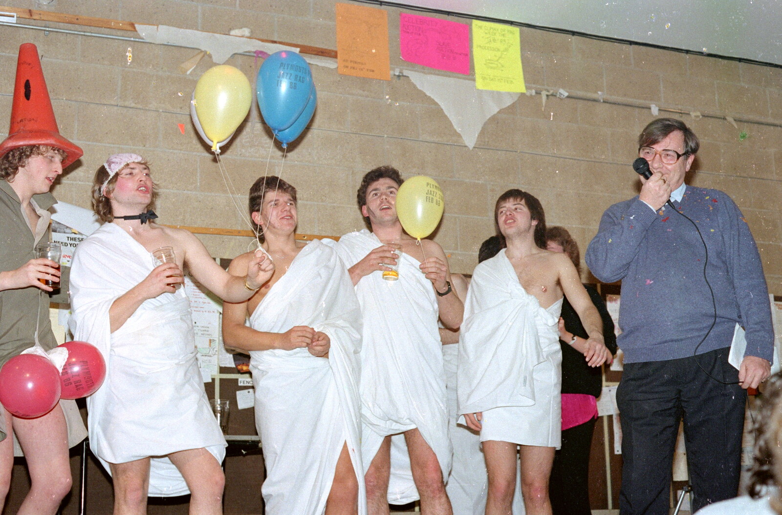 SU execs in togas from Uni: The PPSU "Jazz" RAG Review and Charity Auction, Plymouth, Devon - 19th February 1986