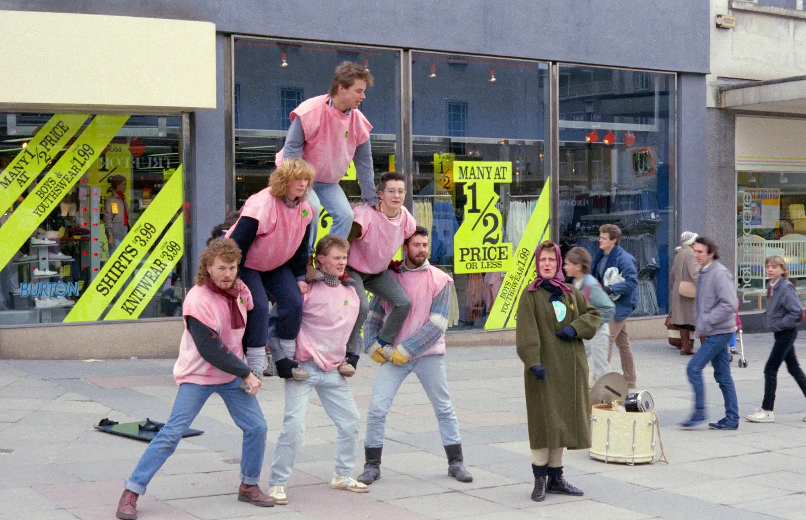 The human pyramid, from Uni: A Van Gogh Grant Cuts Protest, Plymouth, Devon - 8th March 1986
