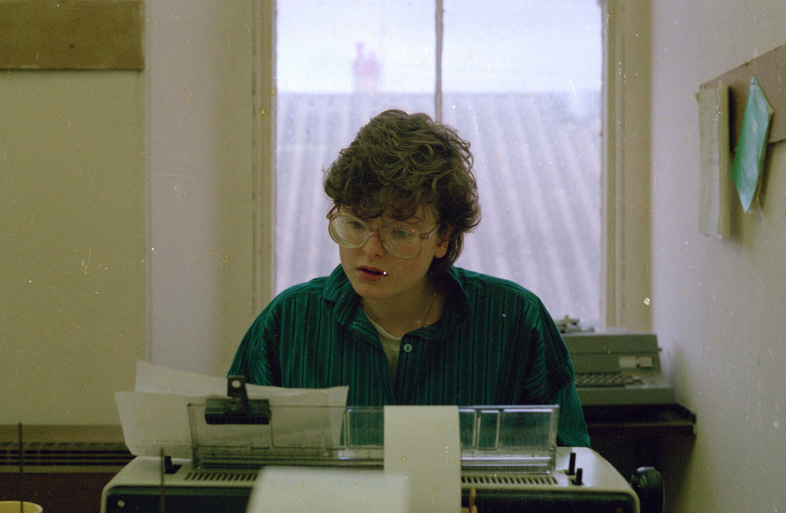 Barbara helps type up a bit of Fly from Uni: A Night In The Bank and Fly Magazine, Plymouth Polytechnic, Devon - March 10th 1986