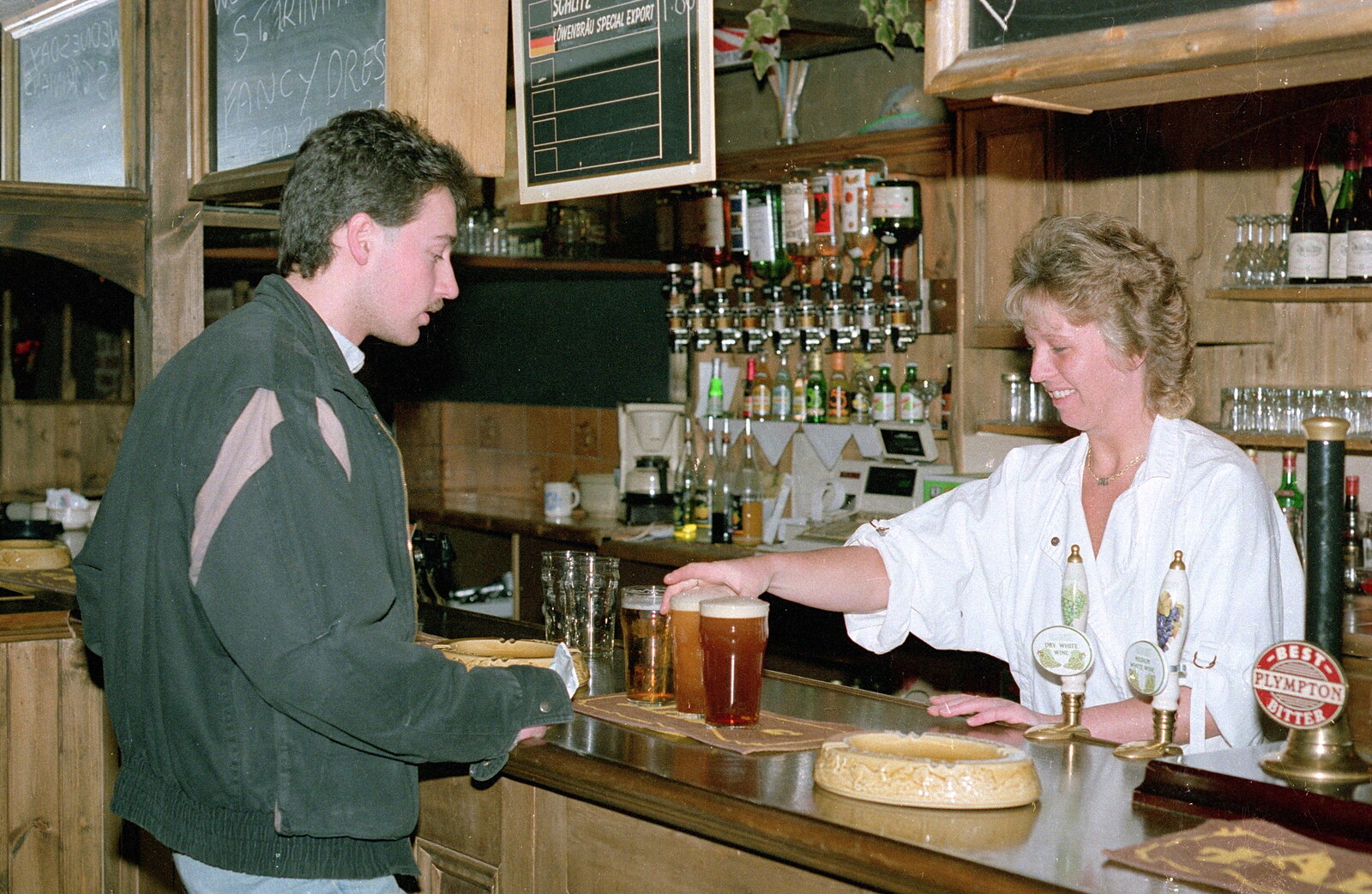 Mark gets the beers in at the James Street Vaults from Uni: A Night In The Bank and Fly Magazine, Plymouth Polytechnic, Devon - March 10th 1986